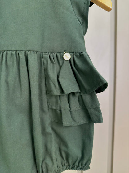 Romper Bebê Fofinho Tricoline Babados  Verde - Um Mais Um