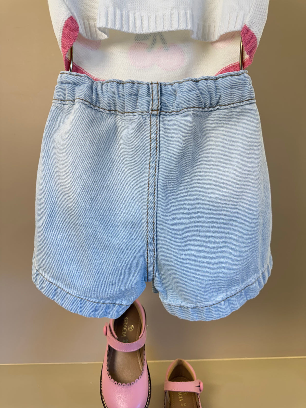 Conjunto Infantil Blusa Infantil Tricot Cerejas e  Shorts Jeans Com Pingente - Momi