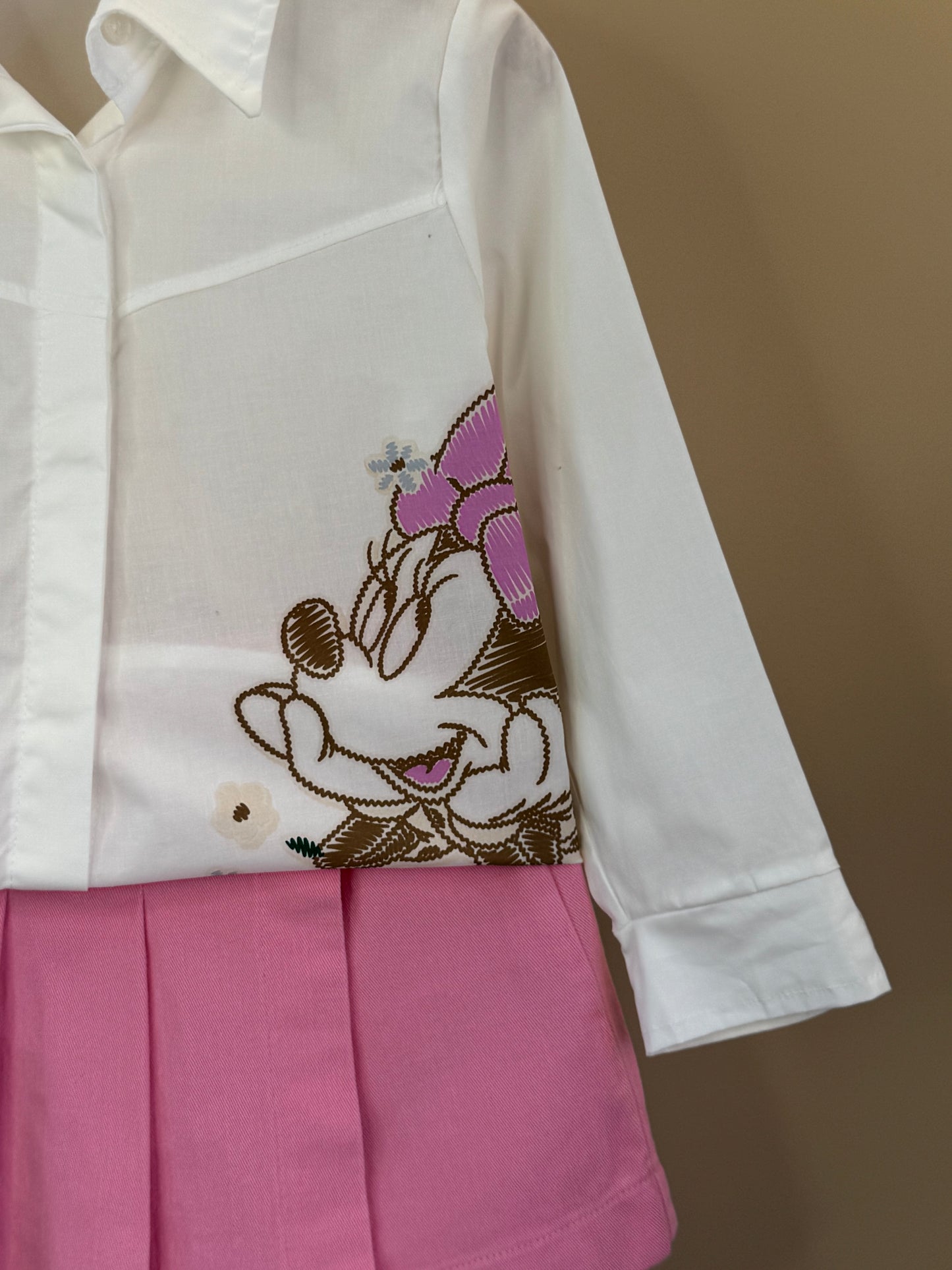 Conjunto Infantil Camisa Minnie Flores e Shorts-saia Sarja Rosa Girly - Animê Petite