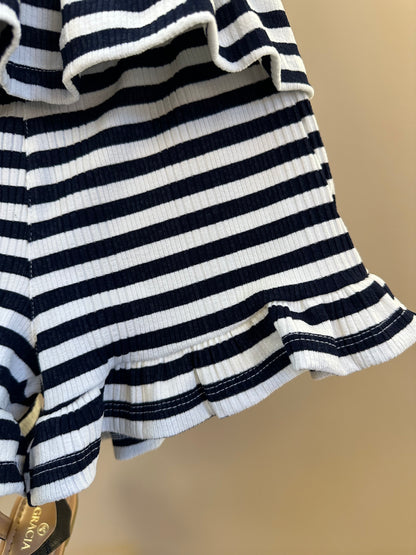 Conjunto Infantil Blusa Malha Listrada Com Amarração Nas Costas e Shorts Com Babadinho- Luluzinha