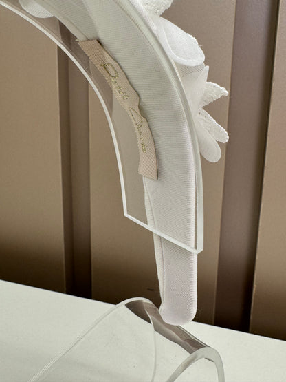 Tiara Infantil Flores 3D Off White - Petit Cherie