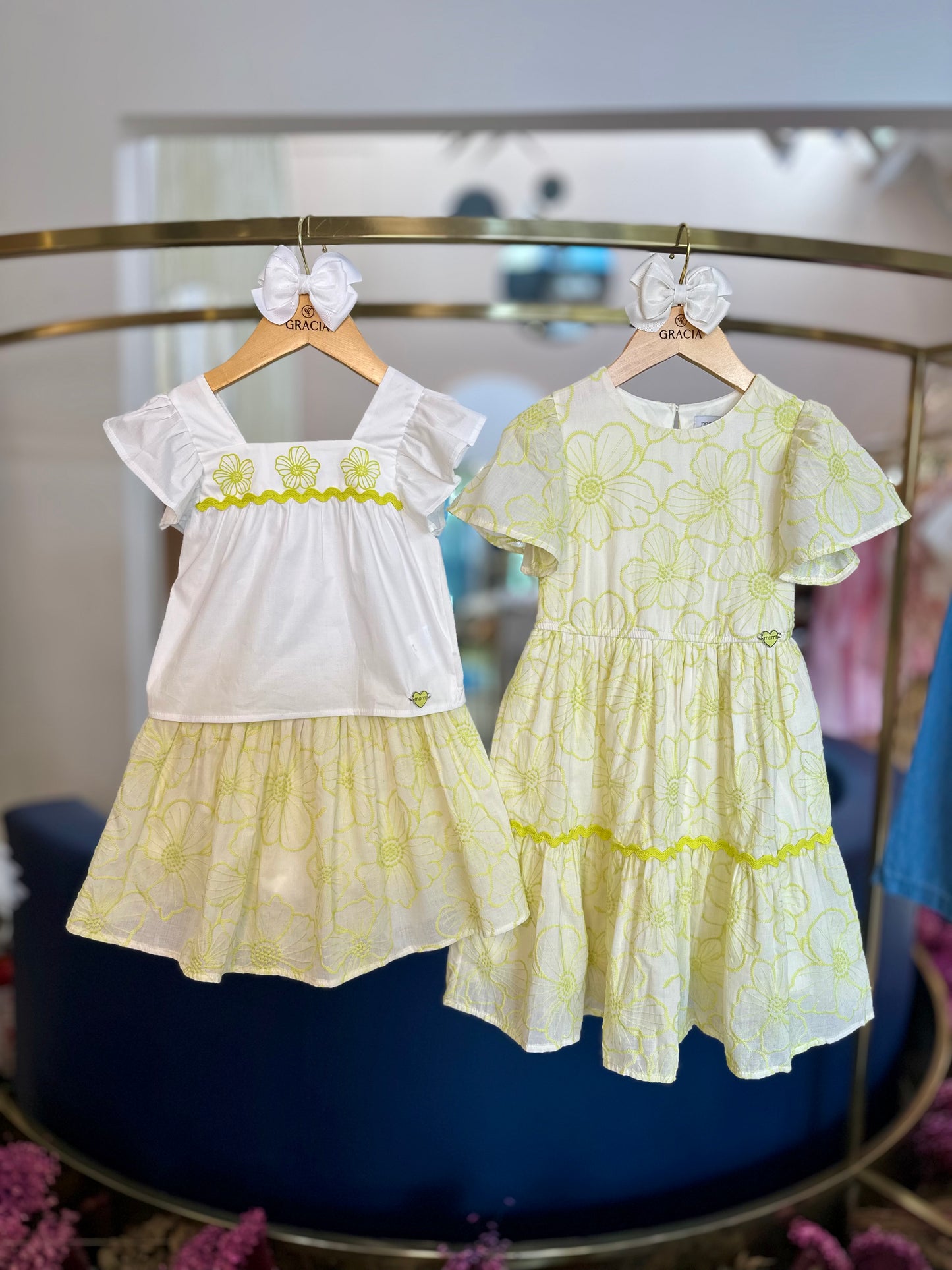 Conjunto Infantil Blusa e Saia-shorts Laise Flores Neon Lima - Momi