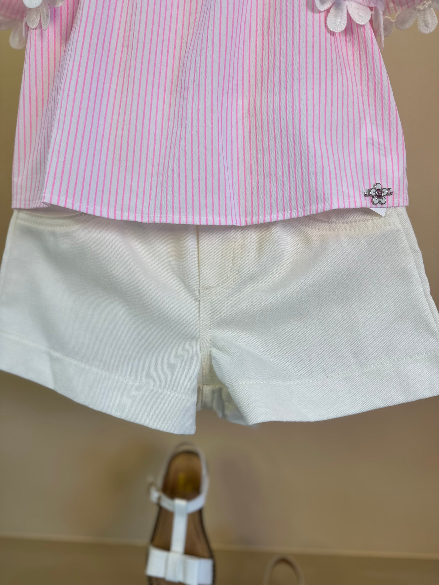 Conjunto Infantil Blusa Anarruga Bordado Flores e Shorts Off - Momi