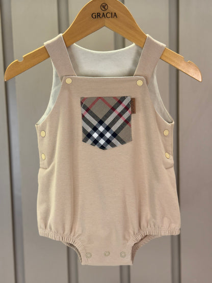 Romper Bebê Moletinho Fofinho Bolso Xadrez Bege - Um Mais Um