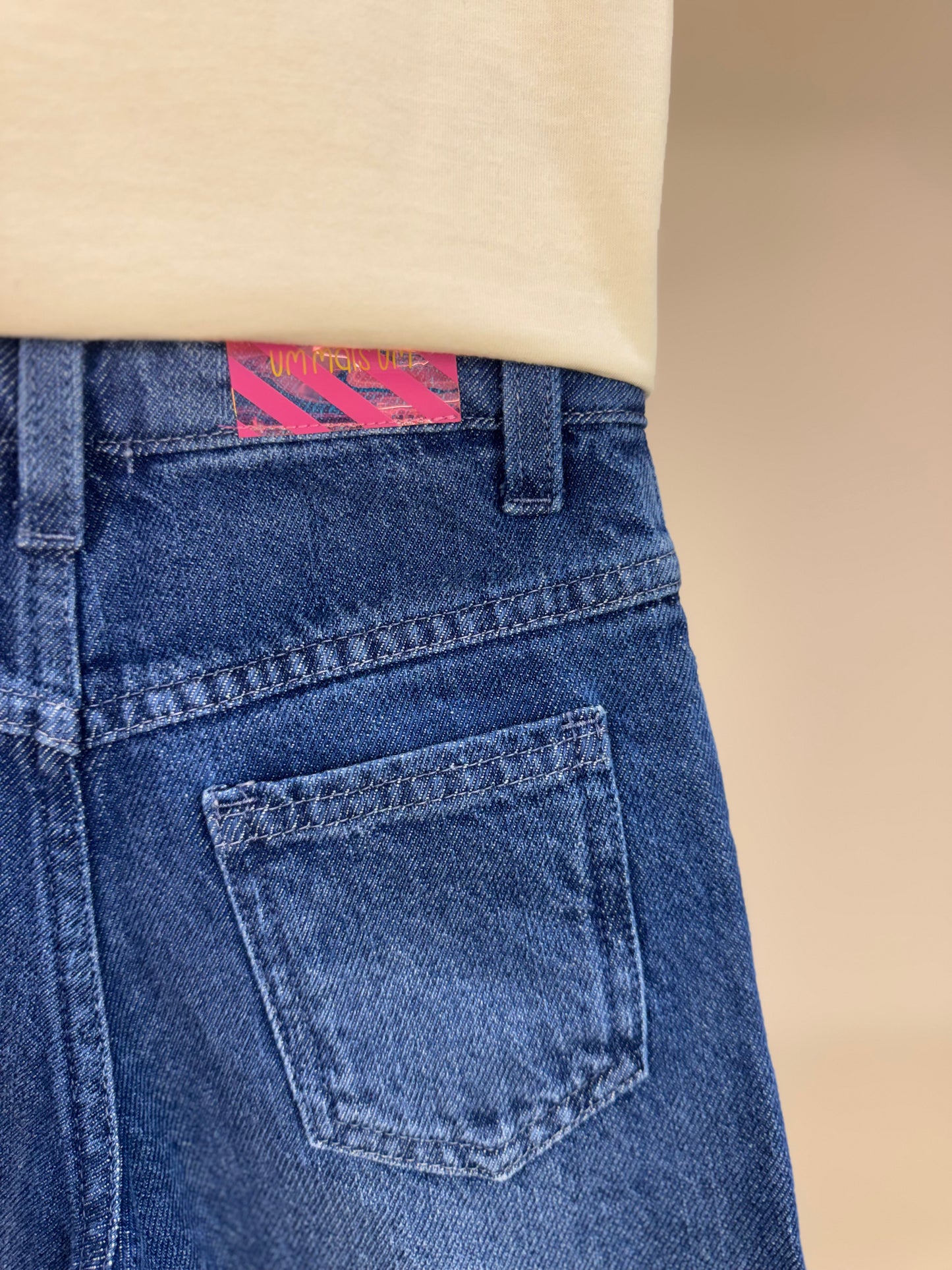 Conjunto Infantil Blusa Ursa de Lenço e Calça Jeans Wide Leg - Um Mais Um