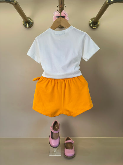 Conjunto Infantil Blusa Minnie Love e Shorts Saia Laranja Com Sobreposição - Animê