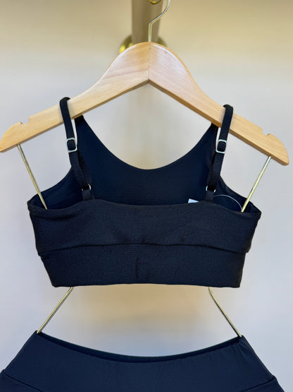 Conjunto Infantil Top Sara Trilobal Básico Preto e Saia Larissa New Trip Preto - Siri Sport