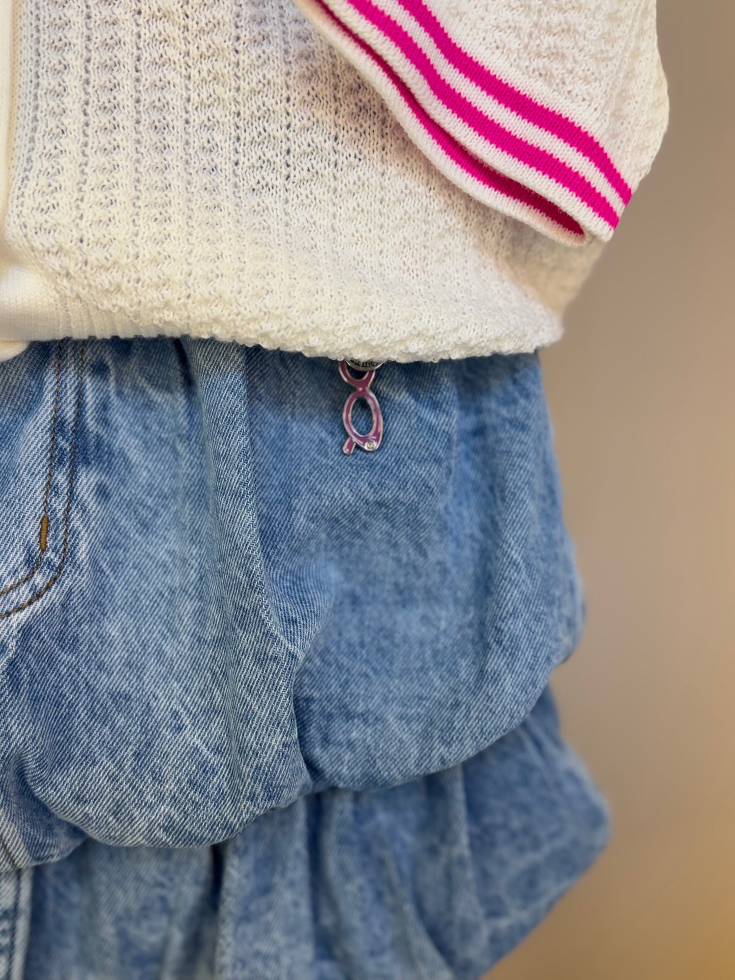 Conjunto Infantil Blusa Tricot Minnie Tennista e Saia Jeans Balonê - Animê