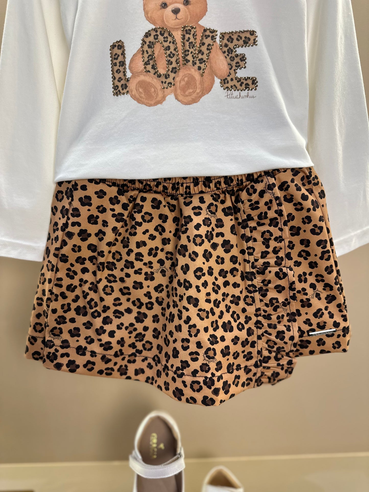 Conjunto Infantil Blusa Ursinha Love e Saia-shorts  Sarja Babadinho Oncinha - Pituchinhus