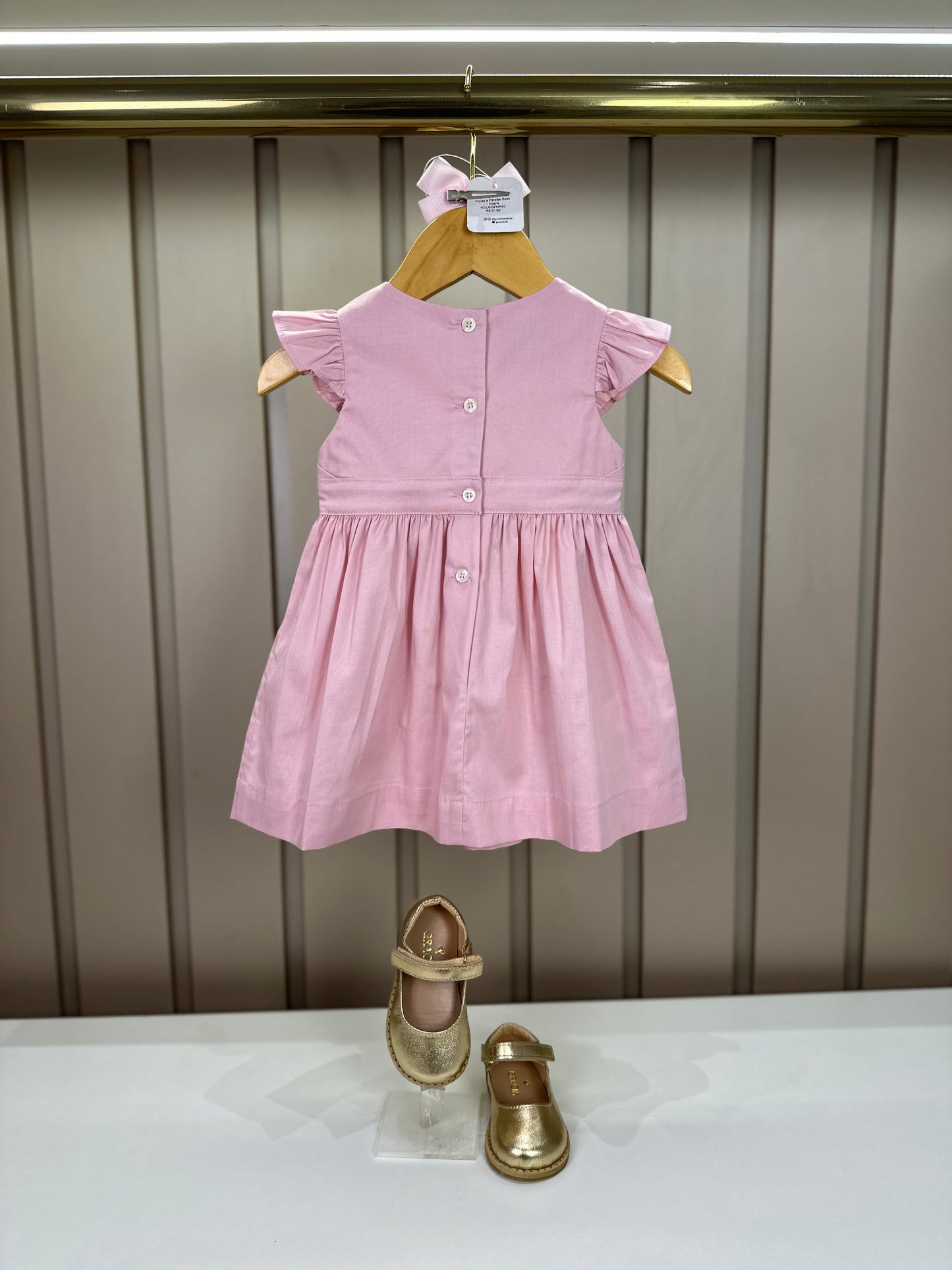 Vestido Bebê Algodão Rodado Bolsos e Bordado Floral Rosa Claro - Um Mais Um