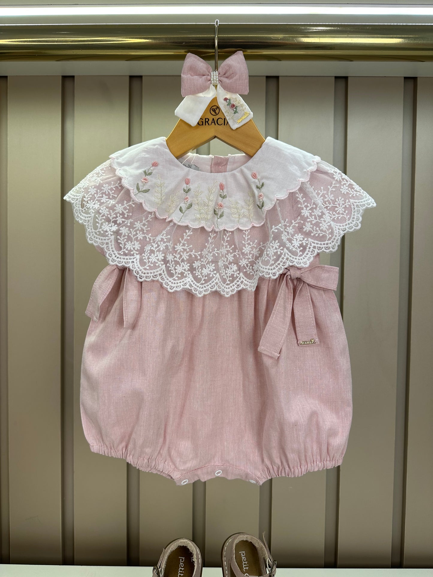 Pimpão Bebê Renda Bordado Flores  - Roana