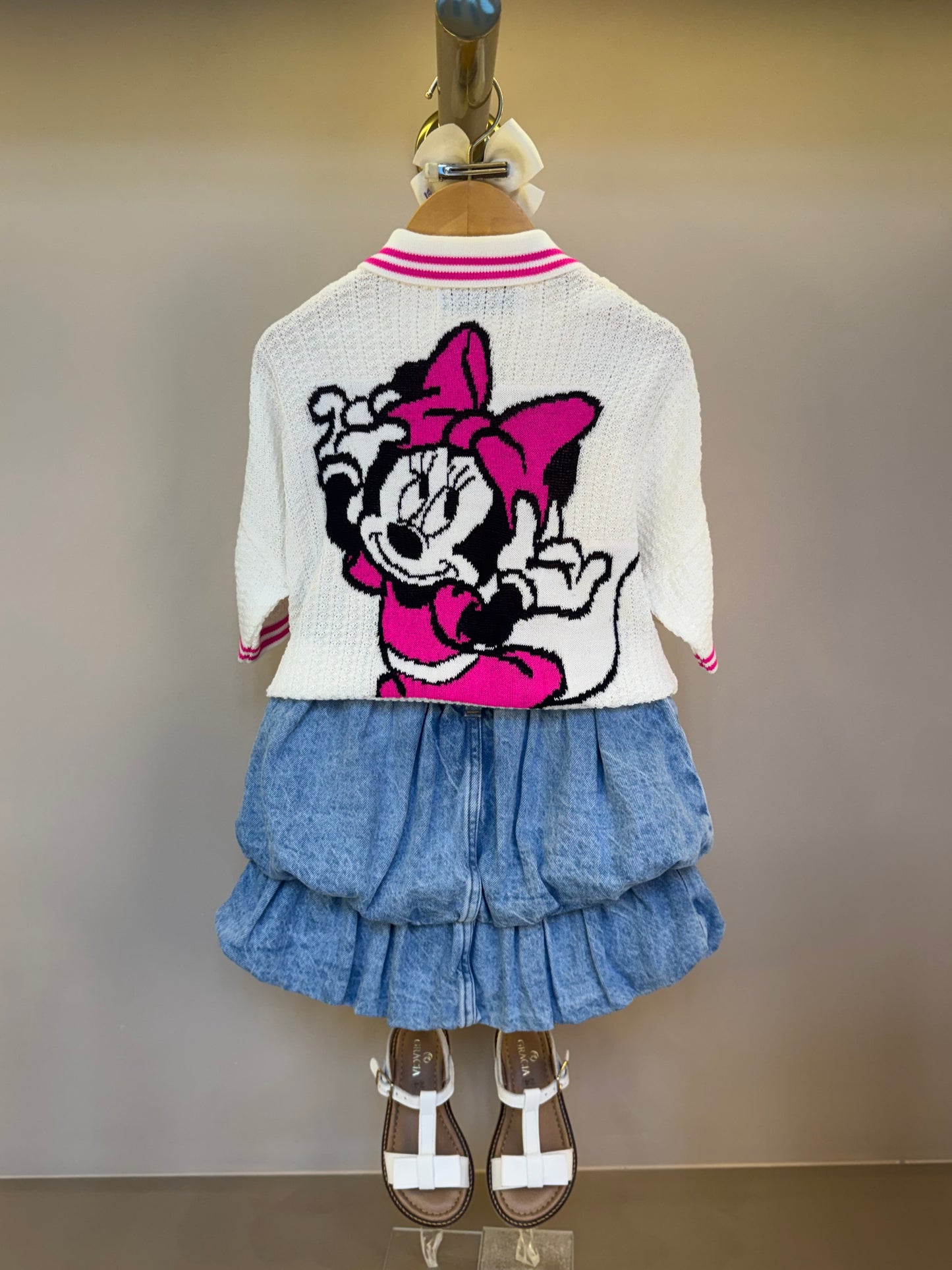 Conjunto Infantil Blusa Tricot Minnie Tennista e Saia Jeans Balonê - Animê