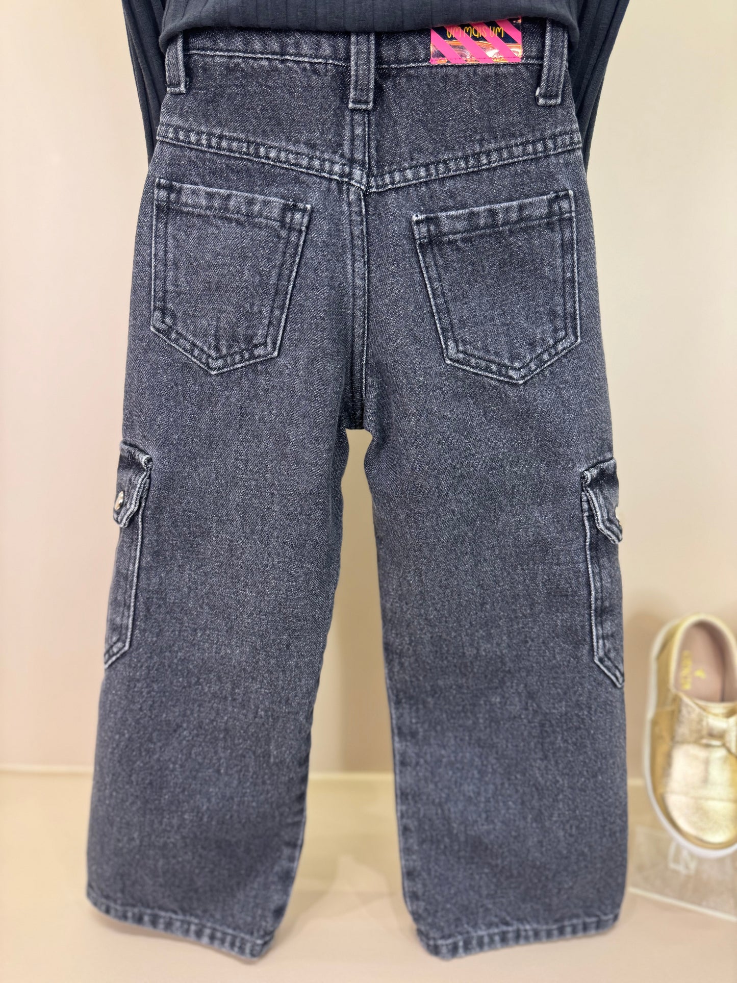 Conjunto Infantil Blusa Malha Botões  e Calça Wide Leg Bolsos Lateral - Um Mais Um