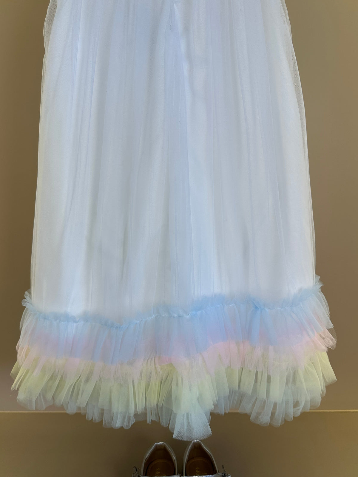 Vestido Infantil Trapézio Tule Colorido e Bordados com Pérolas - Petit Cherie