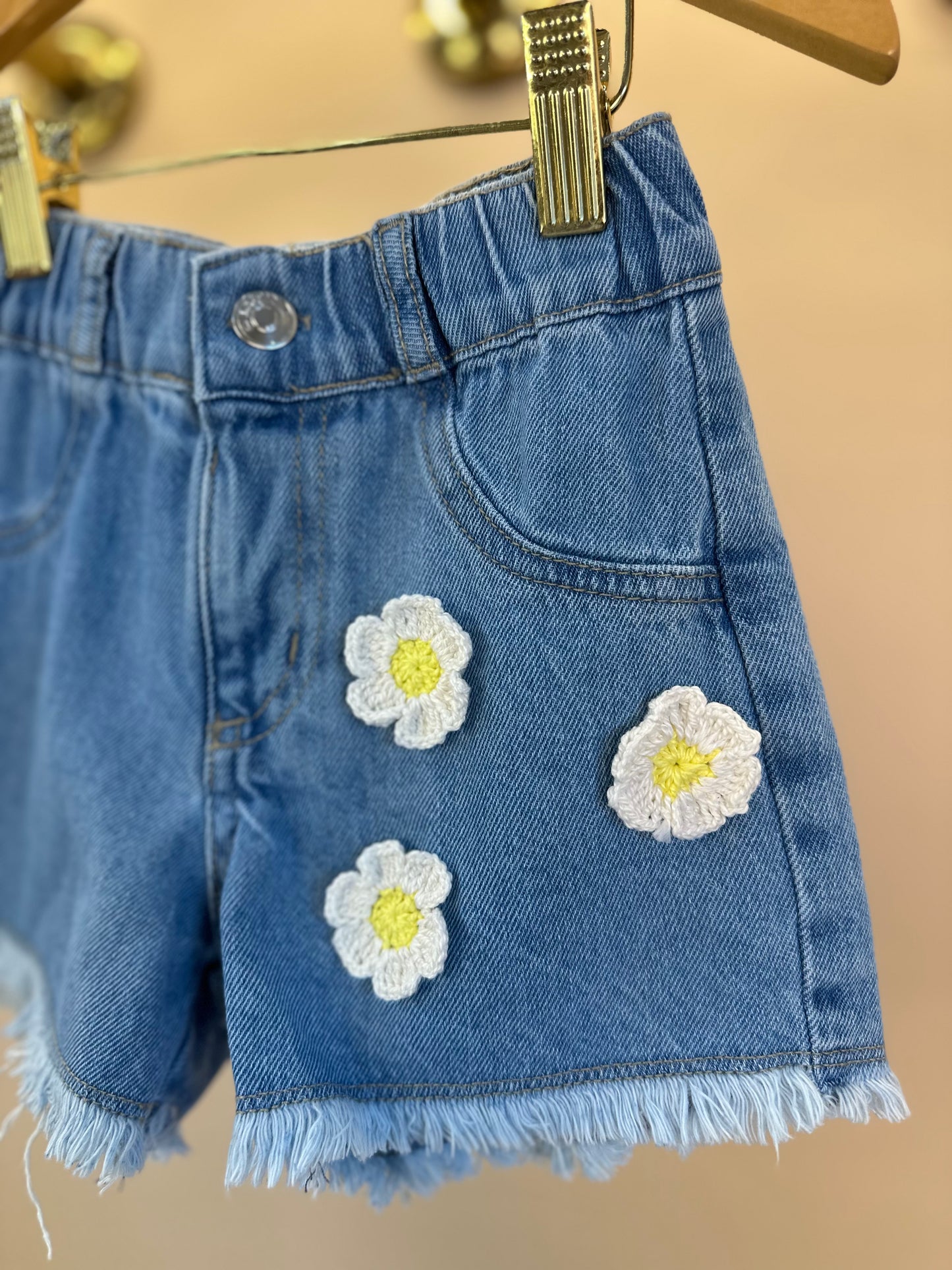 Conjunto Infantil Blusa Daisy Vestido Babadinho e Shorts Jeans Apliques Florzinhas - Momi