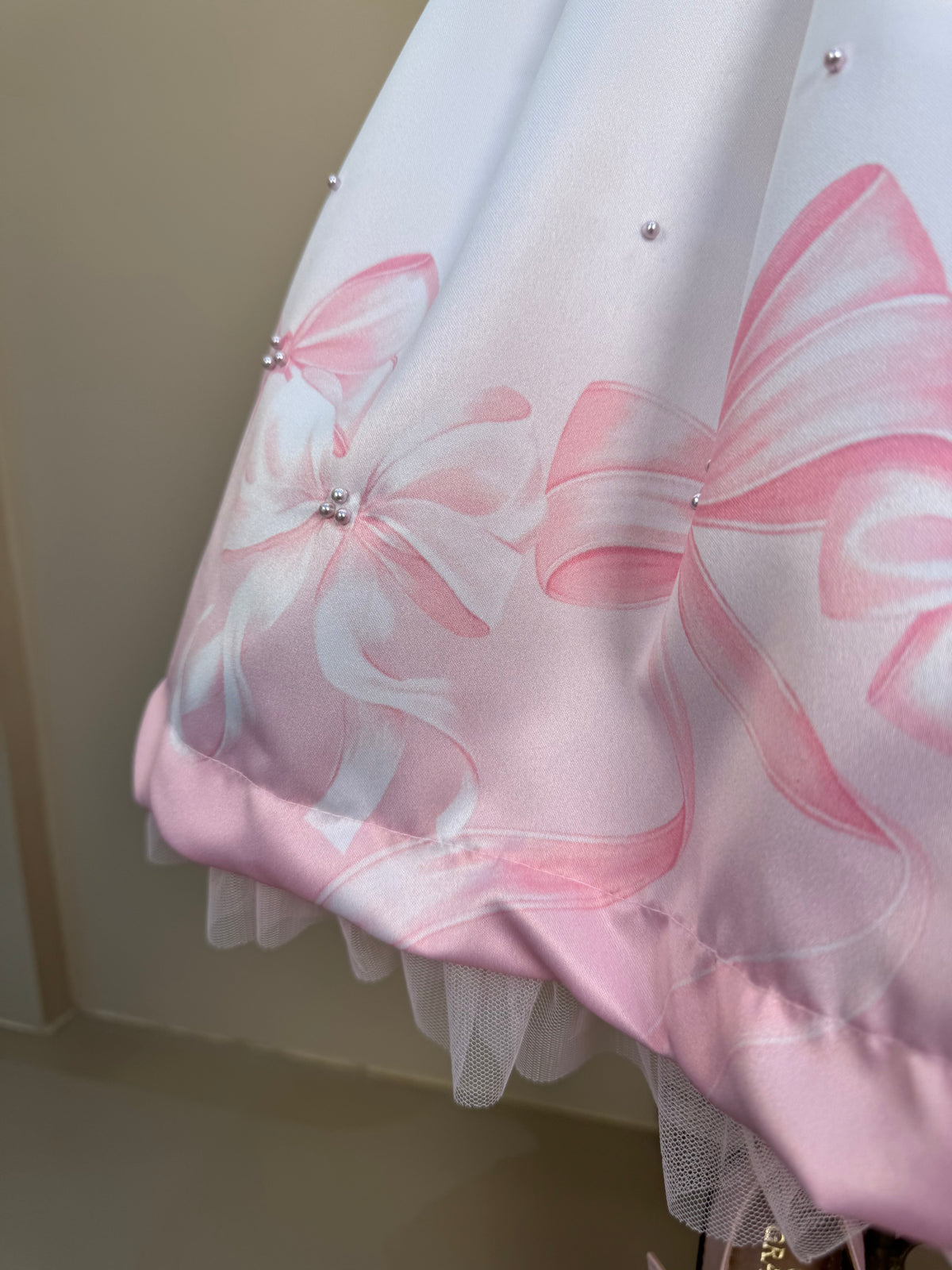 Vestido Infantil Laços e Pérolas Saia Tule Rosa - Petit Cherie