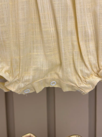Pimpão Bebê Luxo Gola Bordada Renda Amarelo - Roana