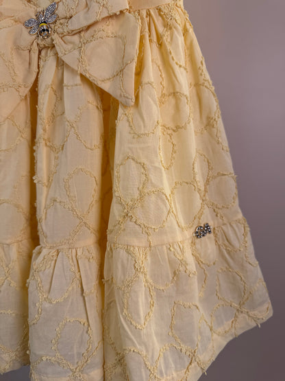 Vestido Infantil Amarelo Bordado de Flores 3D e Laço Com Libélula Metálica - Gabriela Aquarela