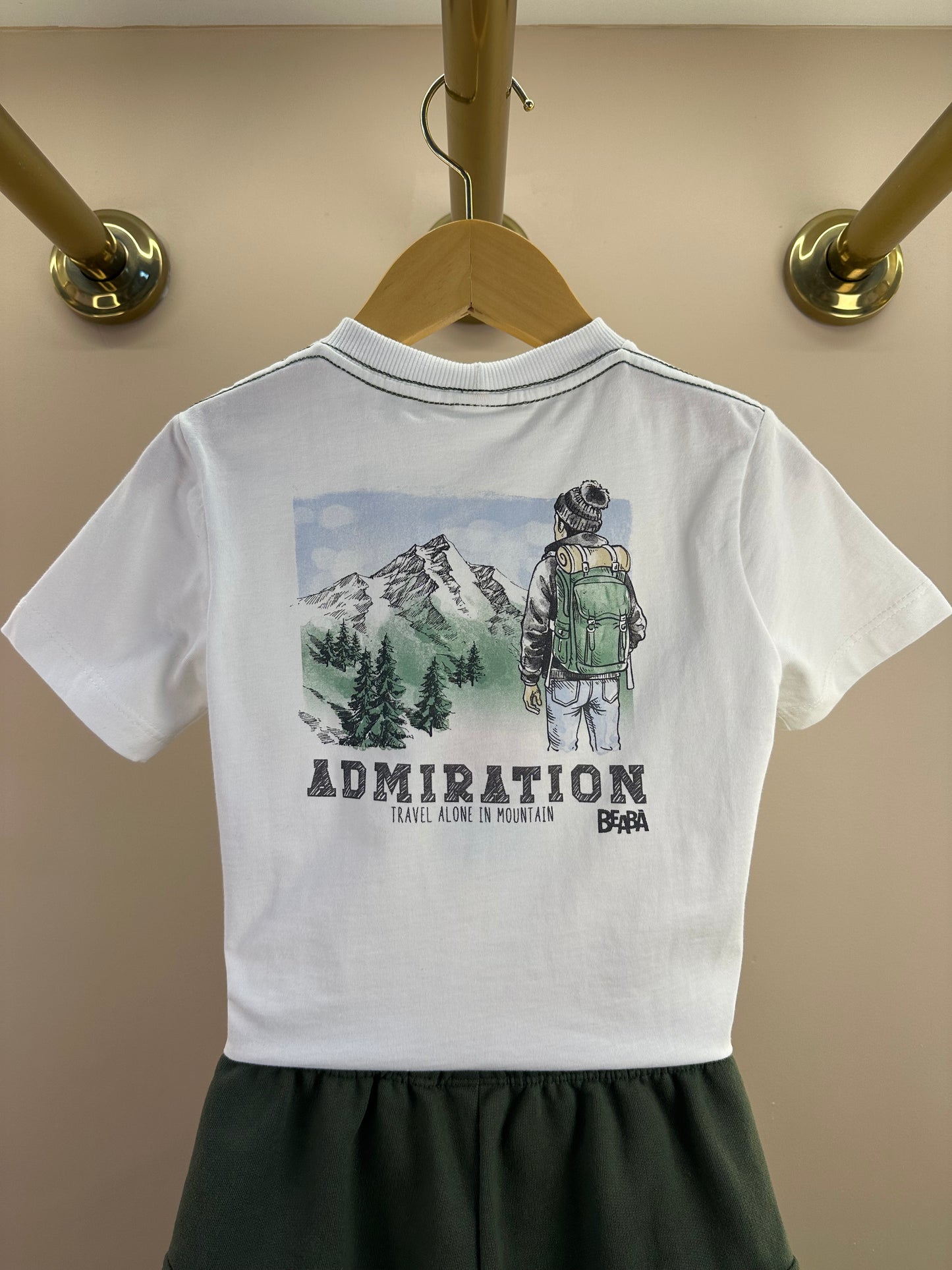 Conjunto Infantil Camiseta Silk nas Costas e Bermuda Cargo Militar Verde - Beabá