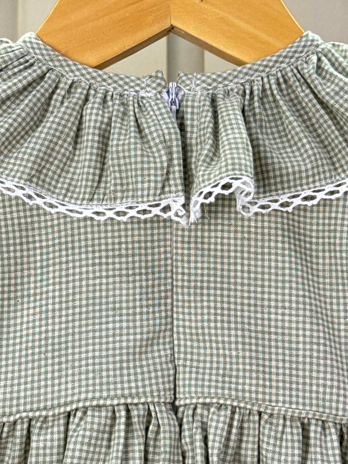 Vestido Infantil Clássico Luxo Rococo Verde Busto Bordado - Roana