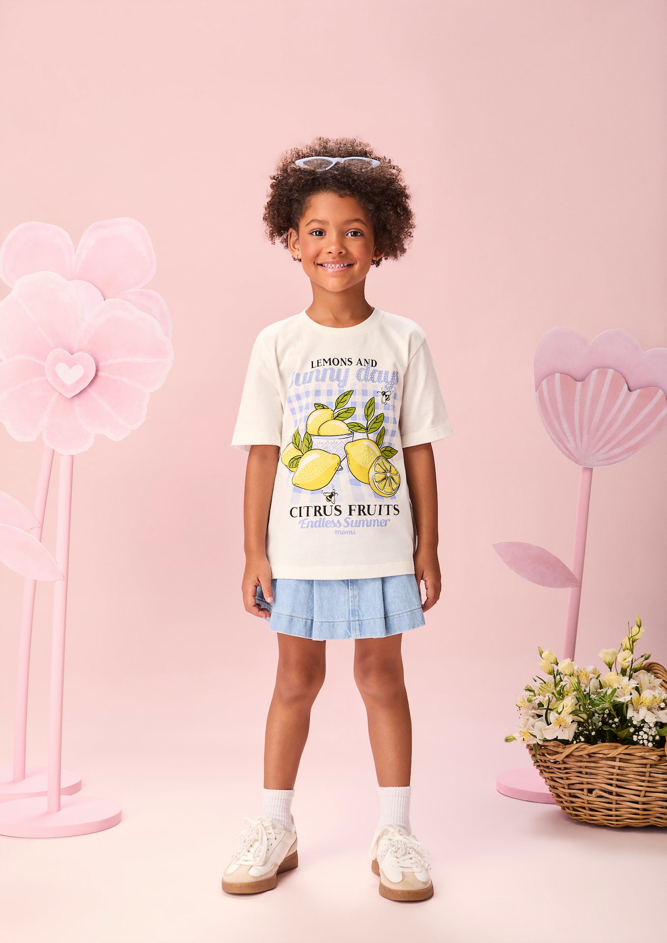 Conjunto Infantil Blusa Limões Com Strass e Shorts Saia Jeans Com Pregas - Momi - Pré Venda