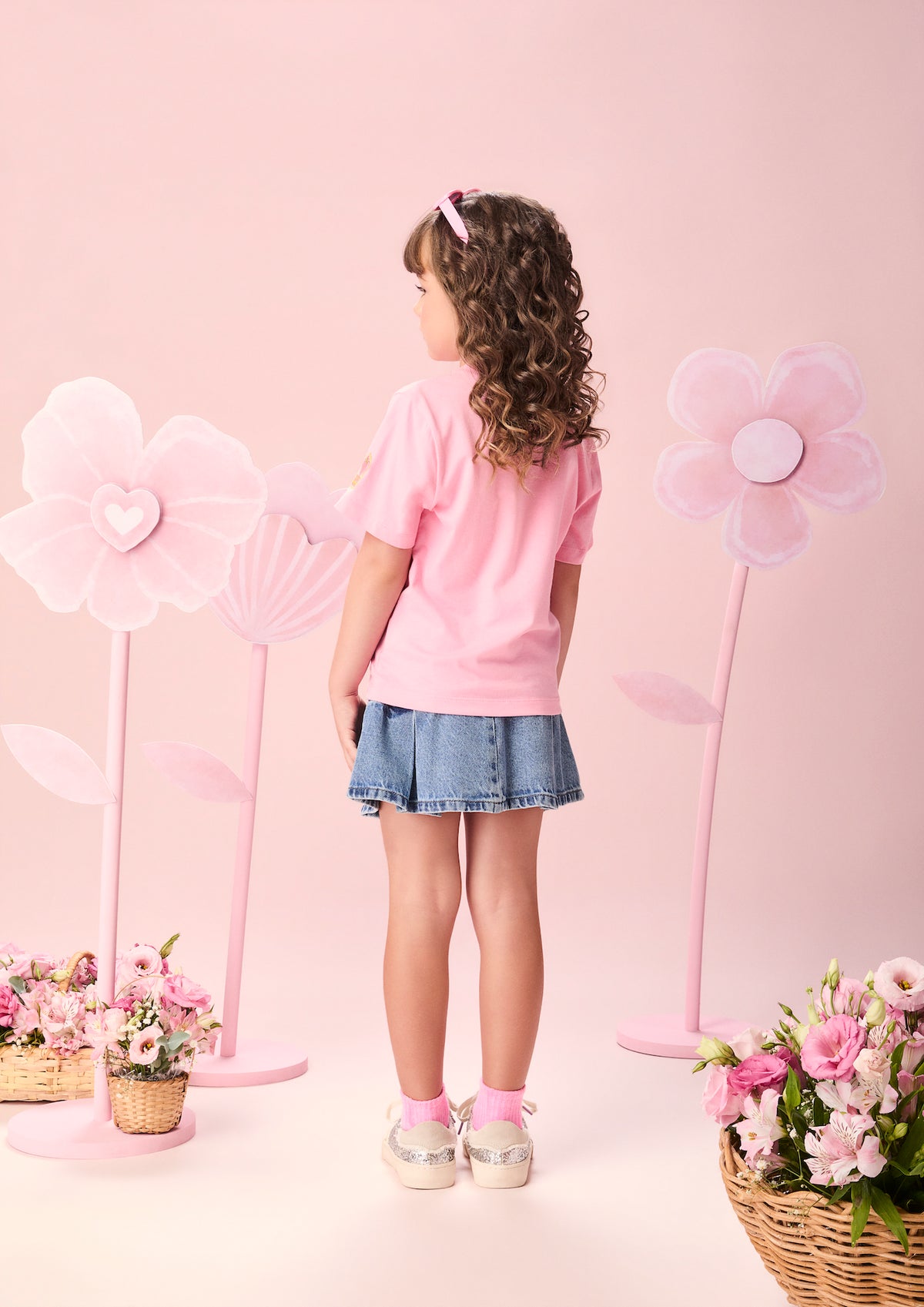 Conjunto Infantil Blusa Chaveiro Com Strass e Saia Jeans Pregas Com Pingente - Momi