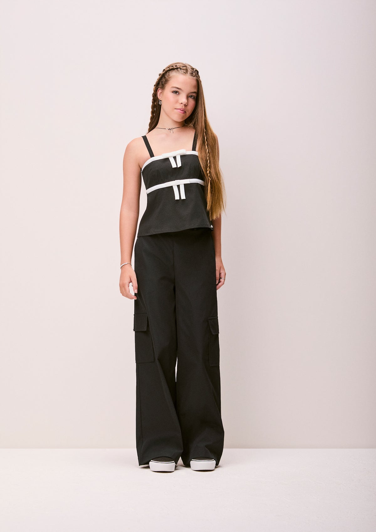 Blusa Teen Cropped Alfaiataria Laços Preto - Authoria