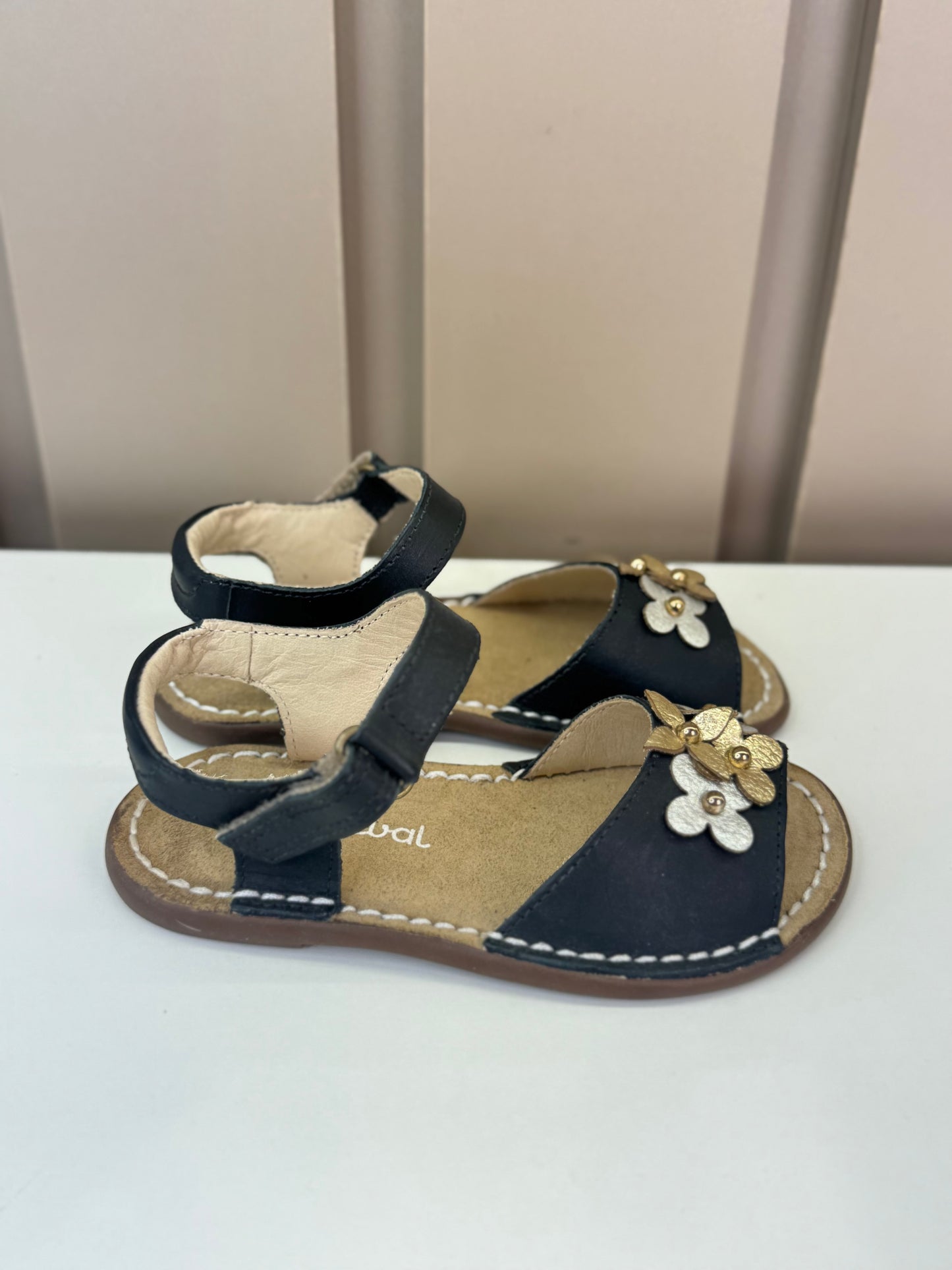 Sandália Infantil Jardim Noir - Petit Cheval
