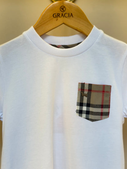 Camiseta Infantil Meia Malha Penteada com Bolso Branca - Um Mais Um