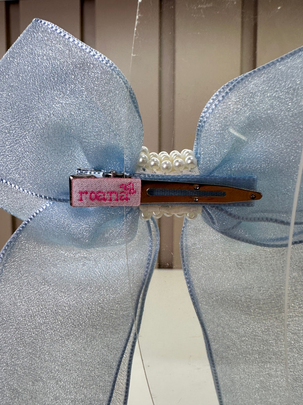 Laço Infantil Organza Azul Claro Miolo Pérolas - Roana
