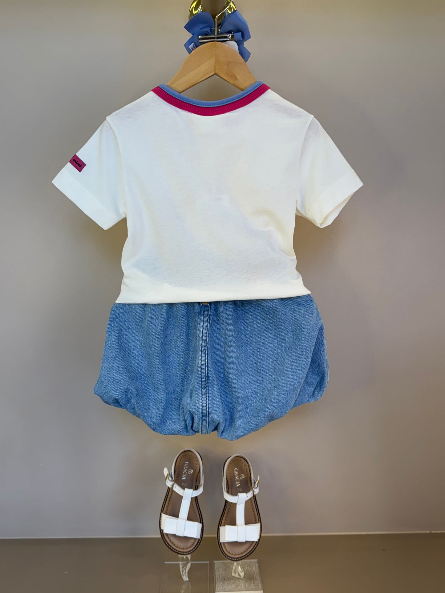 Conjunto Infantil Blusa Minnie Tennista Gola Rosa e Azul e Saia Jeans Elástico Style Minnie - Animê