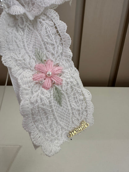 Laço Infantil Duplo Revestido Renda Bordado Flor Miolo Pérolas Branco/Rosa - Roana
