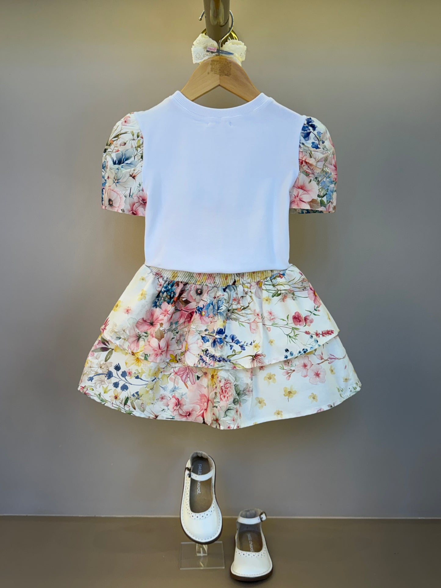 Conjunto Infantil Clássico Blusa Manga Floral e Saia Floral Candy - Um Mais Um