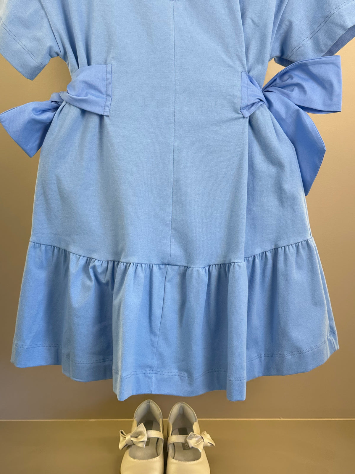 Vestido Infantil Azul Claro Laços Laterais Babado Na Barra - Animê