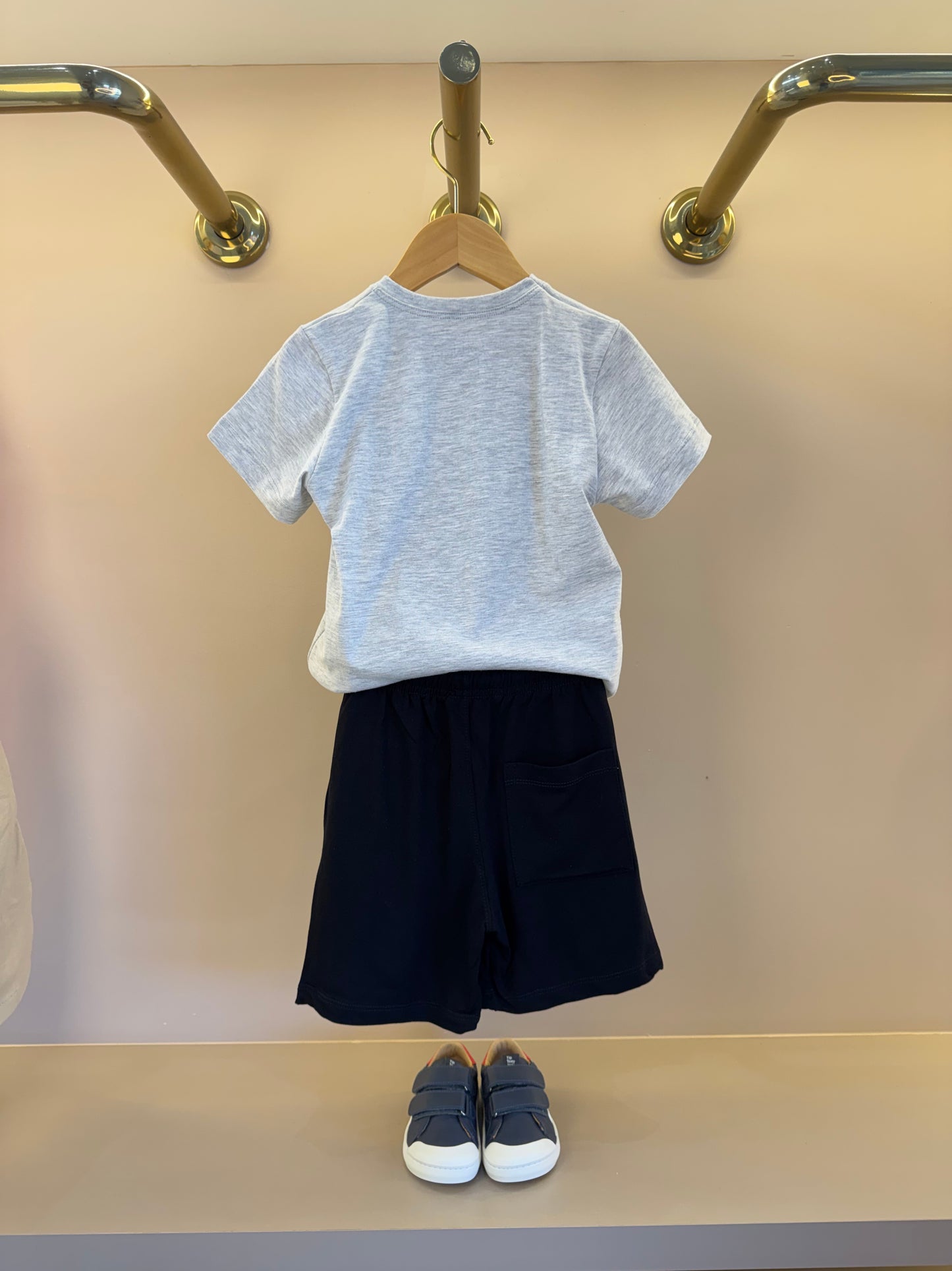 Conjunto Infantil Camiseta Cinza LJ e Bermuda Preta - Little Johnny