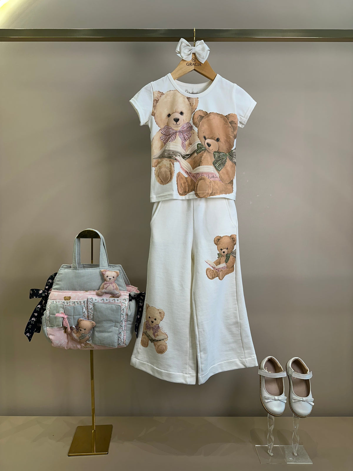Conjunto Infantil Blusa Cotton Ursinhas Laços de Cristais e Calça Moletom Reta Ursinhas Com Laços Cristais - Pituchinhus