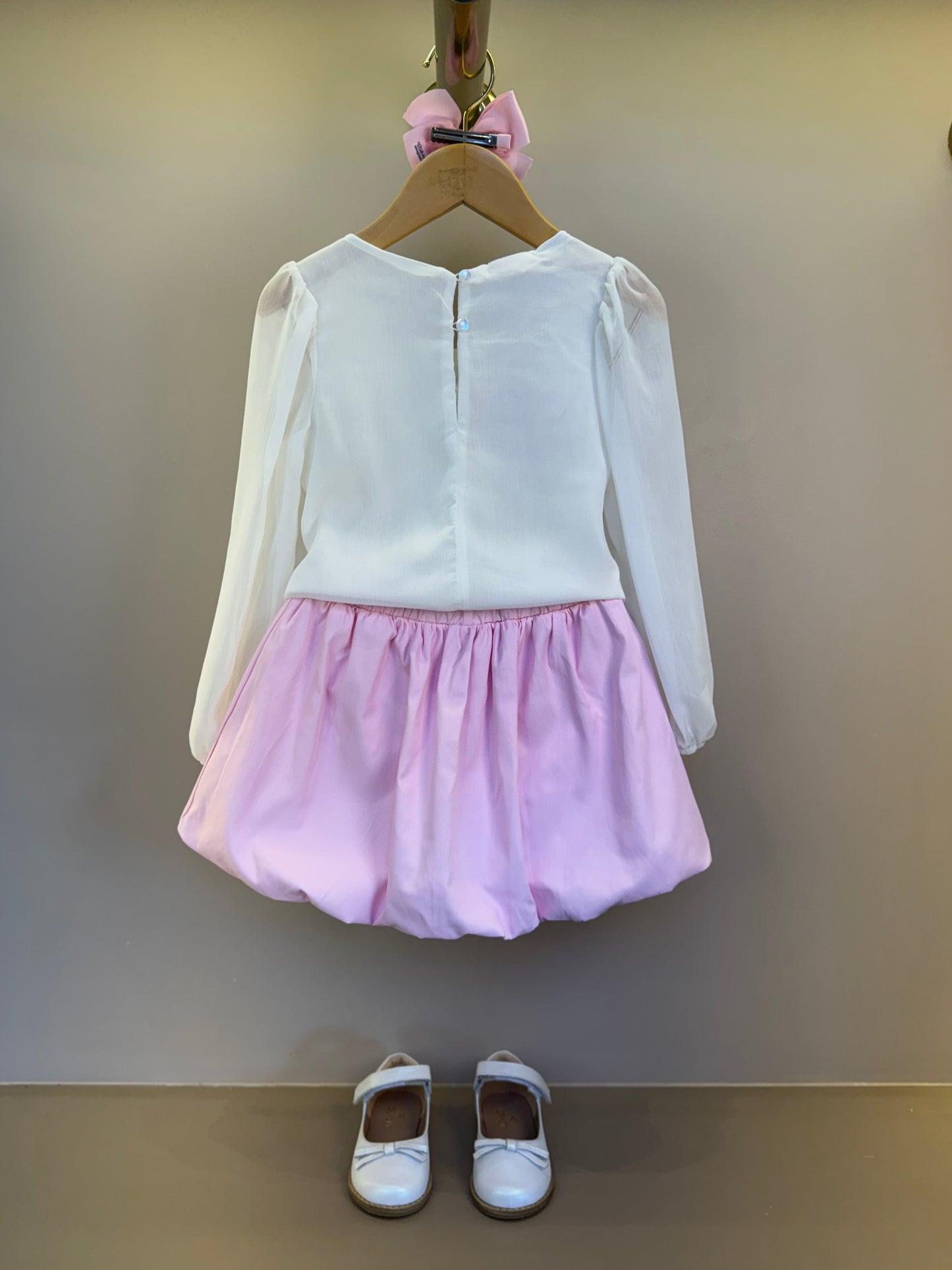 Conjunto Infantil Saia Balonê Rosa Com Lacinhos E Blusa Off Ursinho - Gabriela Aquarela