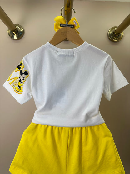 Conjunto Infantil Blusa Minnie e MIckey e Shorts Saia Amarelo Com Pregas - Animê