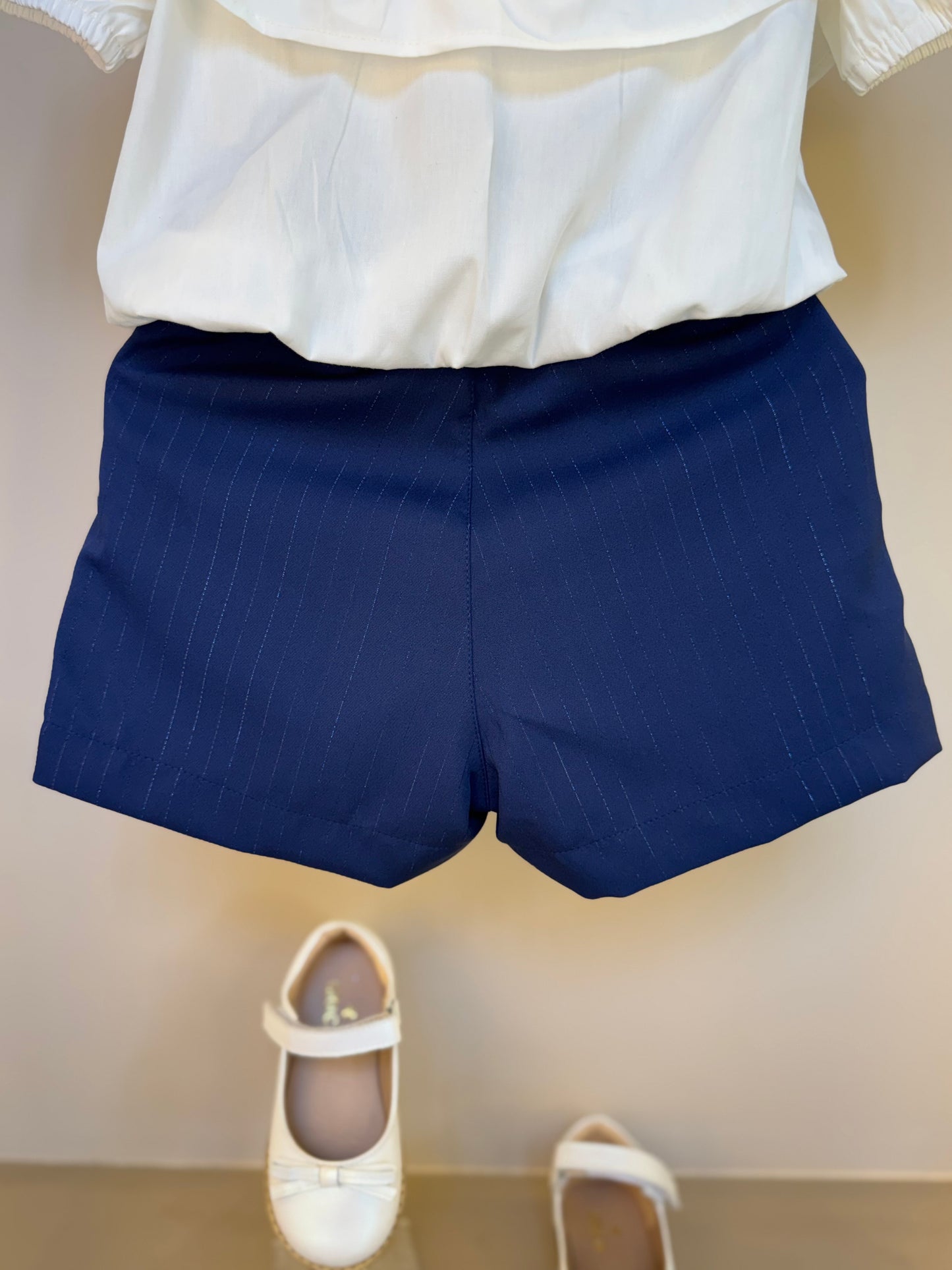 Conjunto Infantil Blusa com Gola Laço e Short Alfaiataria Risca de Giz - Luluzinha