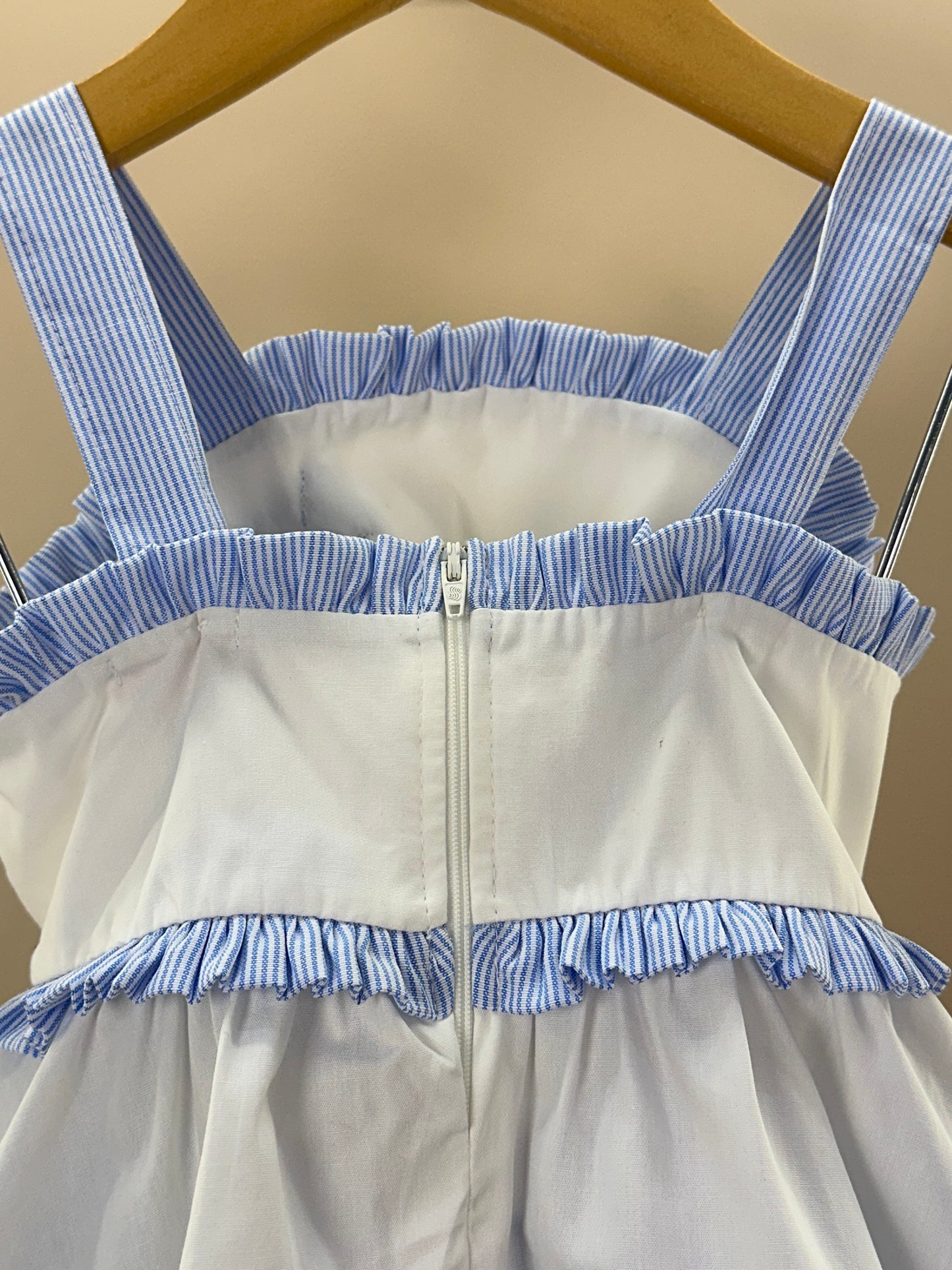 Conjunto Infantil Blusa Flor de Crochê e Shorts Alfaiataria Listrado - Luluzinha