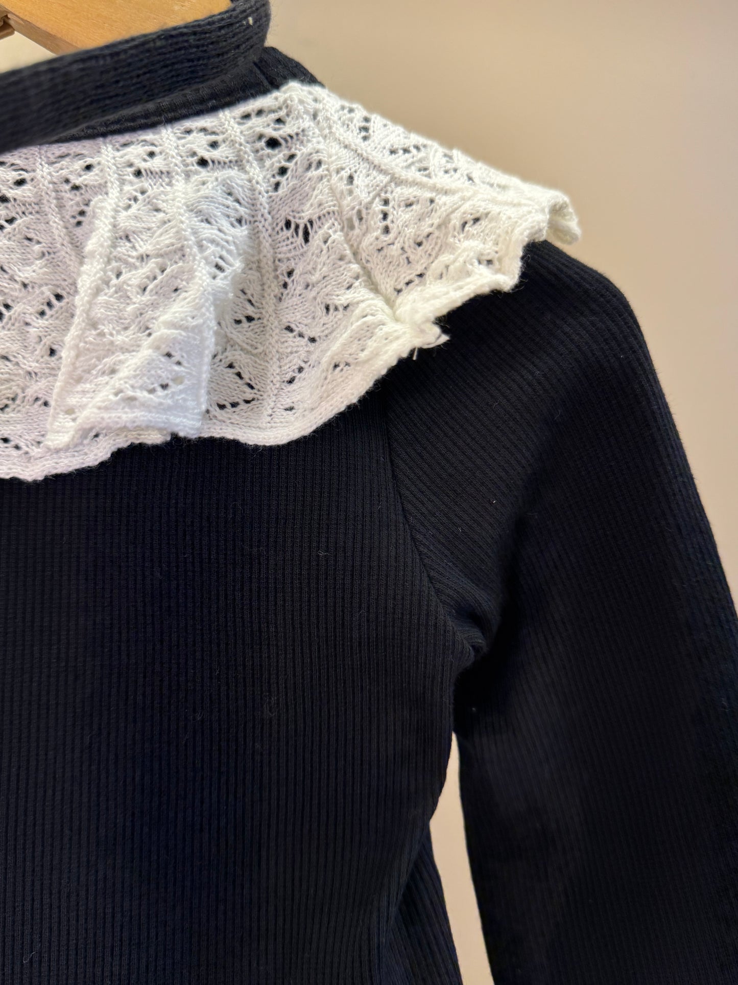 Conjunto Infantil Blusa Tricot ML Jabô Botões e Saia Sarja Babadinho Preto - Pituchinhus