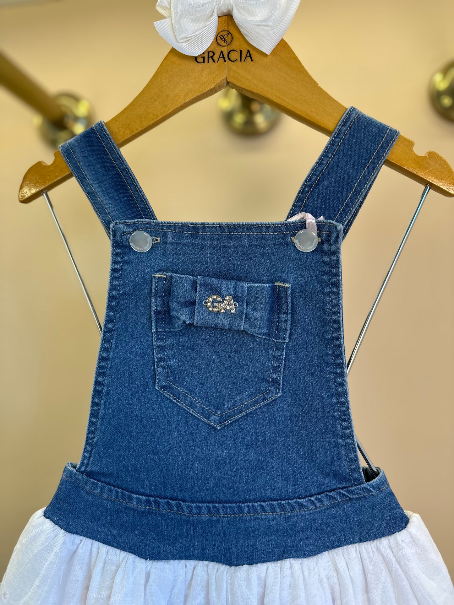 Jardineira Jeans Saia Laise Branca - Gabriela Aquarela