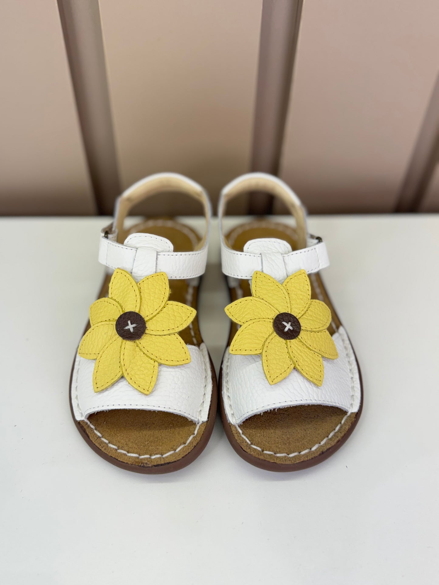 Sandália Infantil Carrossel Blanche Flor Margarida - Petit Cheval