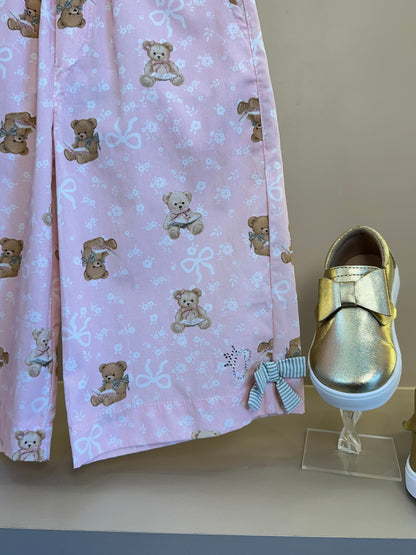 Conjunto Infantil Blusa Ursinho e Laço Nas Costas e Calça Pantacourt Algodão Estampa Ursinhos - Pituchinhus