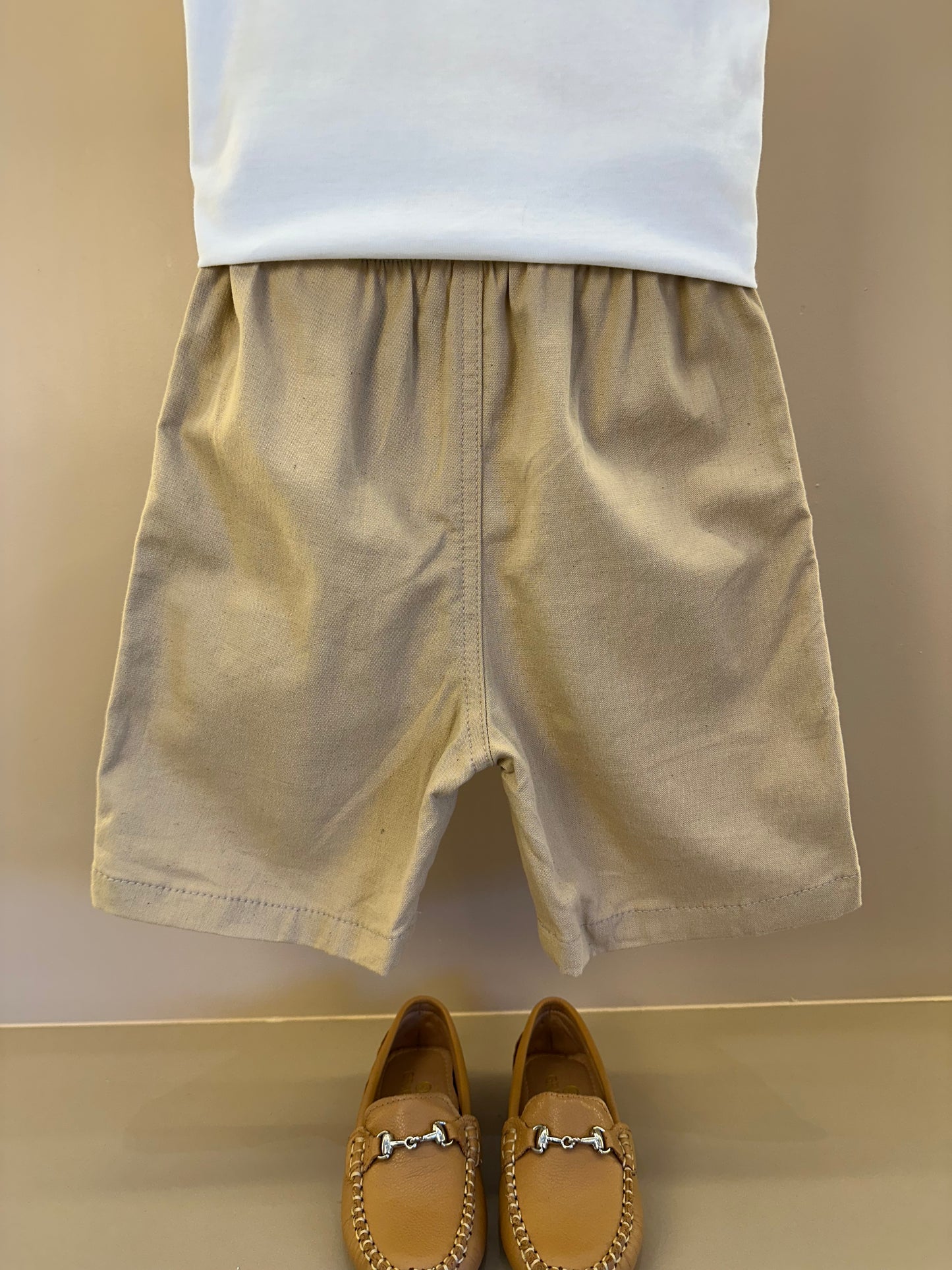 Conjunto Infantil Camiseta  Algodão Coast  e Bermuda Bege - Little Johnny