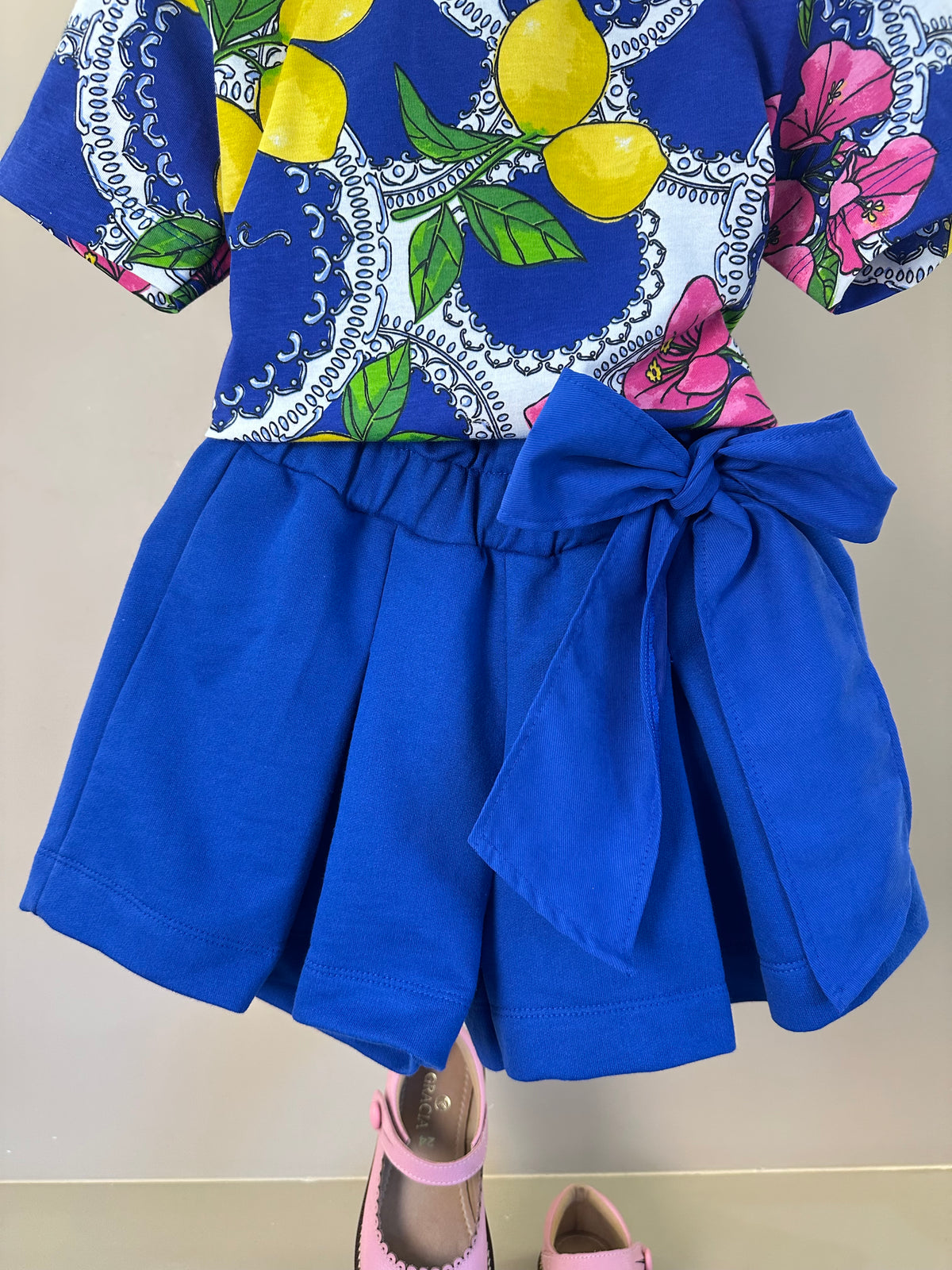 Conjunto Infantil Blusa Estampa Primavera Floral e Limões e Shorts Laço - Animê