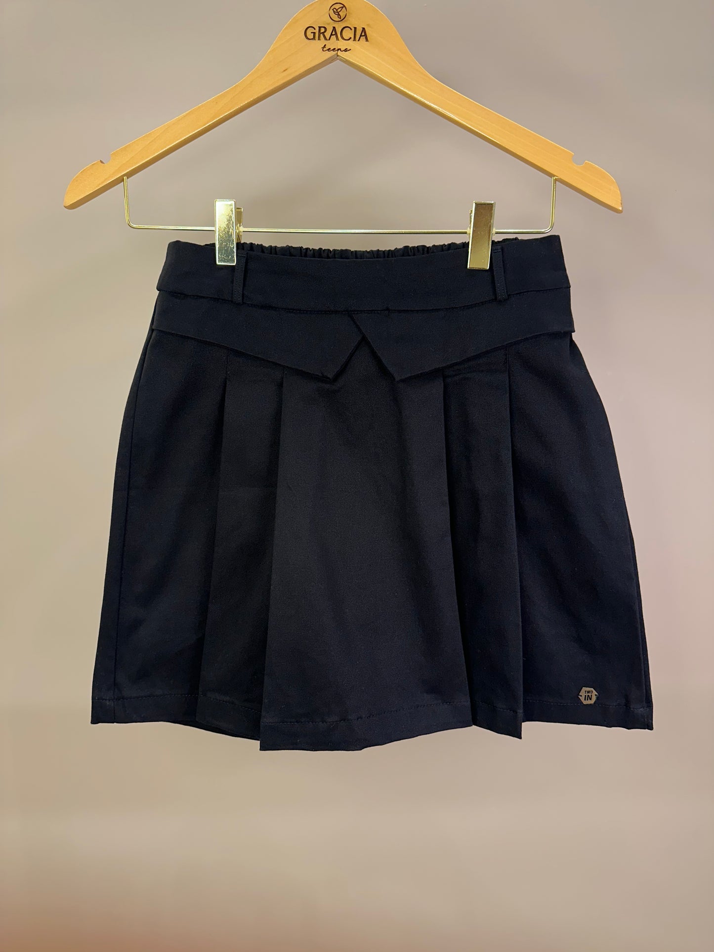 Saia-shorts Teen Sarja com Pregas Preta - Two In