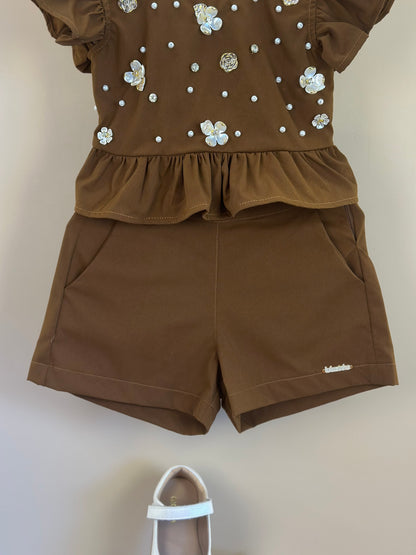 Conjunto Infantil Blusa e Shorts  Sarja Bordado Manual Marrom - Luluzinha