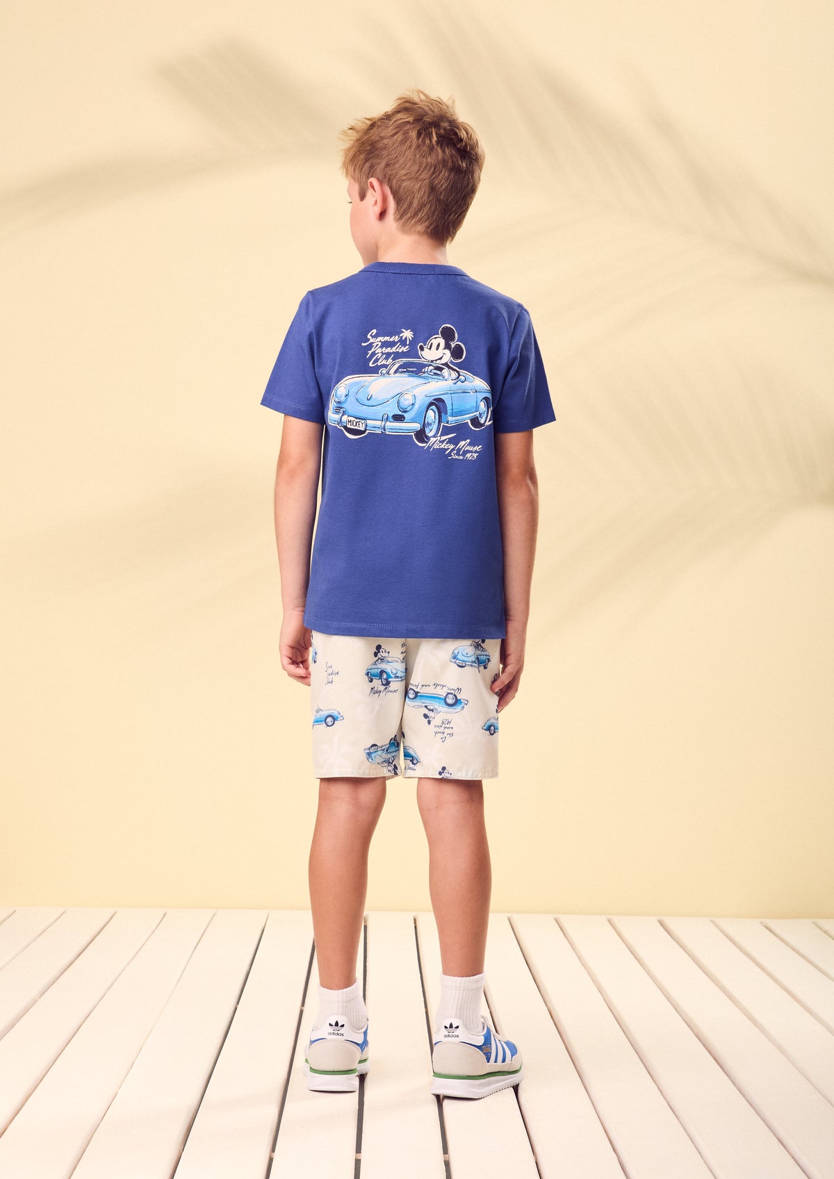 Conjunto Infantil T - Shirt Mickey Mouse e Bermuda Estampa Carros Clássicos - Youccie