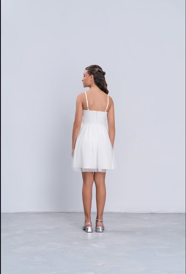 Vestido Teen Off White Com Alças Finas e Saia em Tule - Vanilla Cream